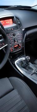 OPEL Поколение
 Insignia Sports Tourer OPC 2.8 V6 Turbo (325 Hp) 4x4 Технические характеристики
